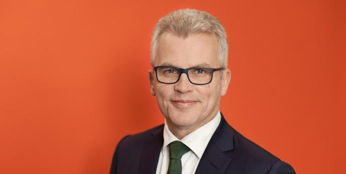 Tekniikan kunniatohtori (Teknillinen korkeakoulu) ja kauppatieteiden kunniatohtori (Turun kauppakorkeakoulu ja Aalto-yliopiston kauppakorkeakoulu) Fortumin hallituksen riippumaton jäsen vuodesta