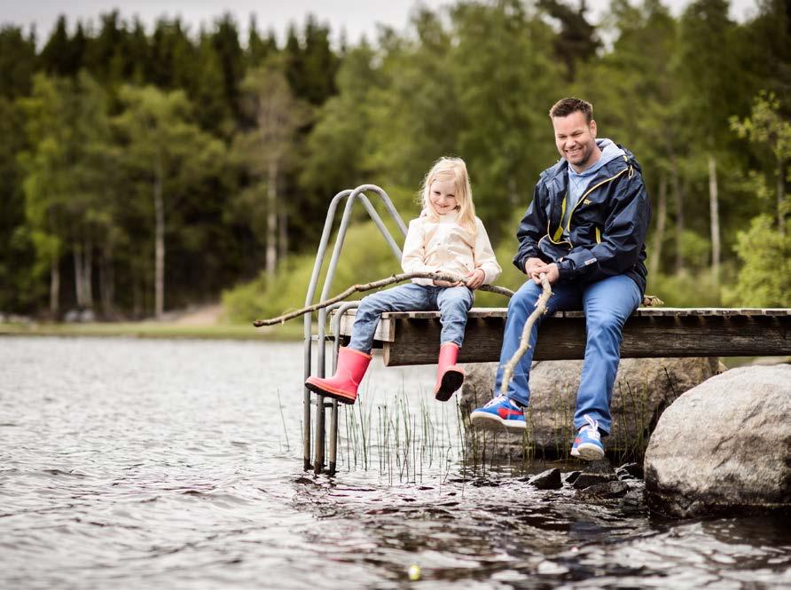 Kestävän kehityksen johtaminen Taloudellinen Ympäristö Sosiaalinen Raportointiperiaatteet ja varmennus Liitteet Ympäristö Fortumin tavoitteena on tarjota asiakkaille ympäristömyönteisiä tuotteita ja