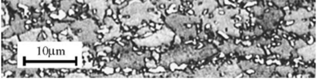 lämpötiloissa. TRIP-teräkset ovat yleensä seostettuja noin 1 2 %:lla mangaania ja piitä [7]. Kuvassa 2 nähdään esimerkki TRIP-teräksen mikrorakenteesta. Kuva 2.