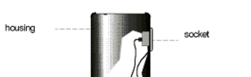 10 (25) ääntä. Kytkentäaineena voidaan käyttää vettä, erillaisia geelejä tai liisteriä. Kytkentäaine on välttämätön, jotta ääni saadaan siirtymään luotaimesta tarkastettavaan materiaaliin. (Berke M.