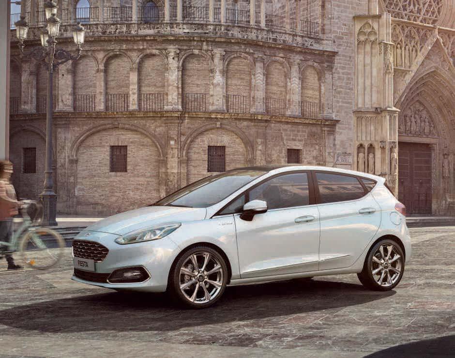 Täydellistä ylellisyyttä. Fiesta Vignale Ford Vignale - autot huolellisesti suunniteltuine yksityiskohtineen ovat osoitus tinkimättömästä ammattitaidosta.