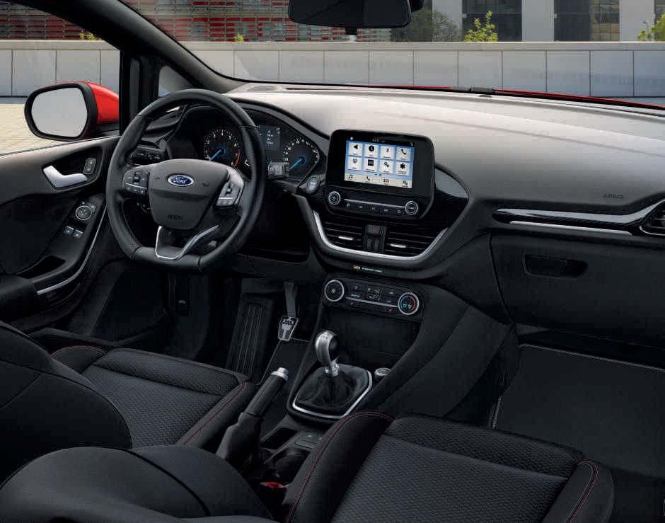 Deluxe-kattoverhous Korivaihtoehdot 3-ovinen, 5-ovinen Moottorit Bensiini 1.0 Ford EcoBoost (100/125/140 hv), 1.
