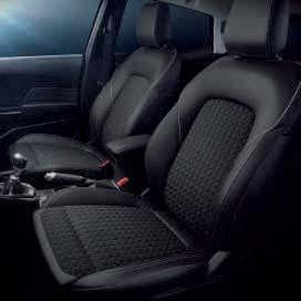 (Valinnaisvaruste: Trend, Titanium ja ST-Line) Mint interior pack Saatavana: Trend ja Titanium Red interior pack Saatavana: