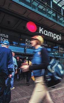 7 Kamppi Kluuvi Urho Kekkosen katu 0000 Helsinki www.kamppi.fi Yhteyshenkilö: Heli Vainio Puhelin: +8 00 0 07 ma pe 9 la 9 9 su 8 Helsingin keskustan vilkkaimmassa keskuksessa käy keskimäärin.