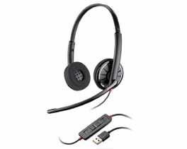 Bluetooth- ja USB-liitännät. Mukana kuljetuspussi.