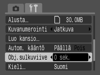 Kuvaustoimintojen muuttaminen Objektiivin sulkemisajan muuttaminen Turvallisuussyistä objektiivi sulkeutuu noin minuutti sen jälkeen, kun kamera on siirretty toistotilaan.