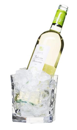 Yhdistä laseihimme ja cocktailravistimeemme.