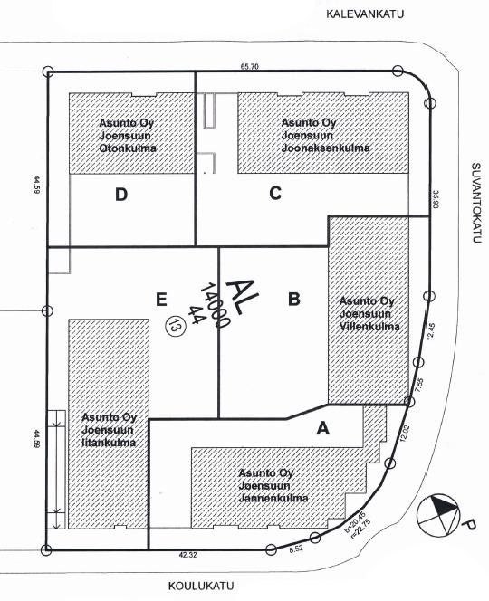 23,0 73 23,0 74 36,5 75 28,0 76 s 33,5 77 s 43,0 Yhtiöillä on oma tontti 6 071 m², mikä on jaettu yhtiöiden kesken hallinnanjakosopimuksella asemapiirroksen mukaisesti.