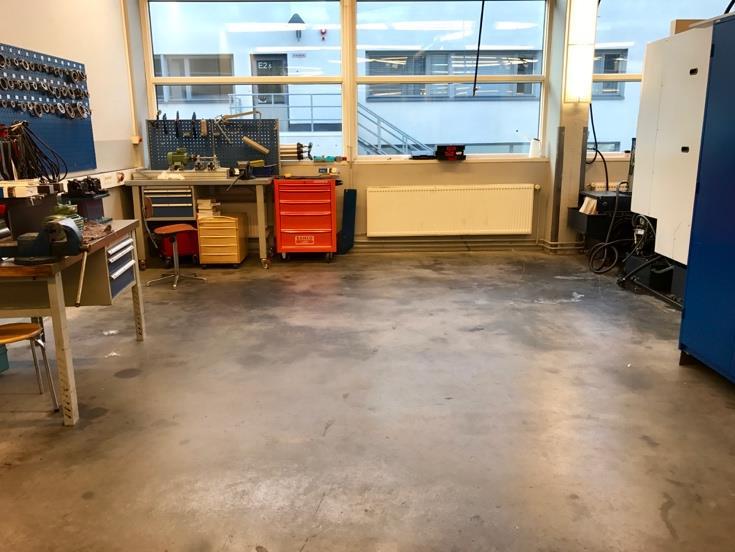 31 pääasiassa Minifatoryn Innovator 3D-tulostimia, jotka ovat täysin koteloituja ja muutenkin paremmin varusteltuja.