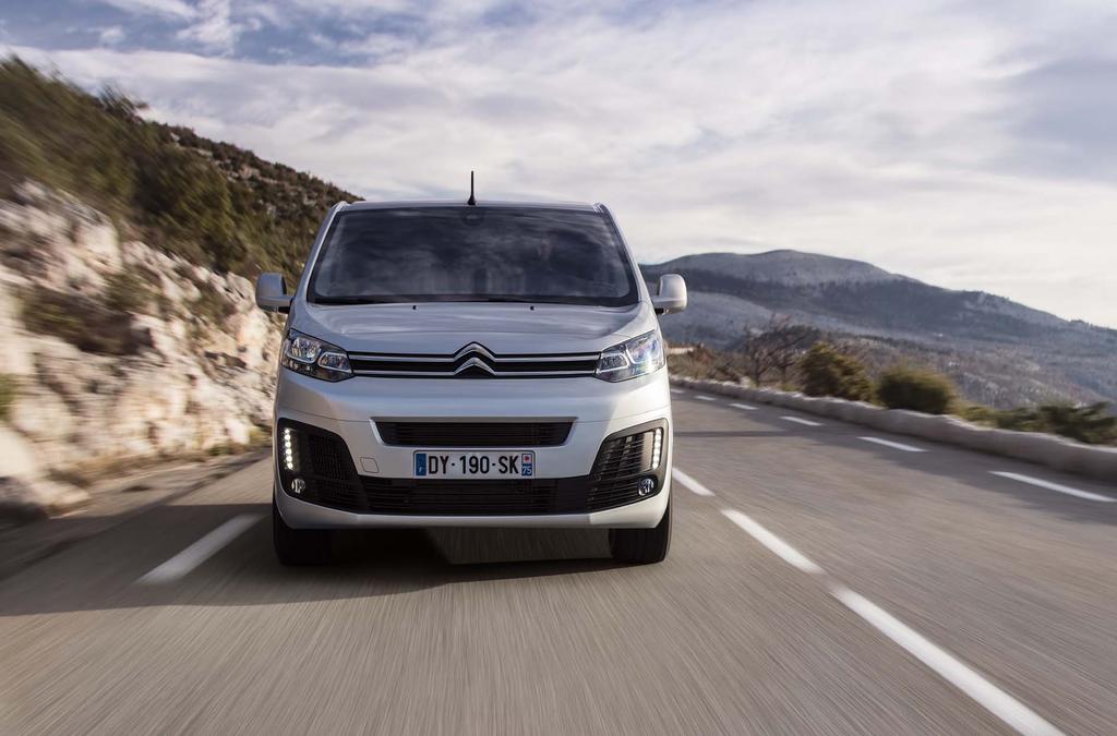 UUSIA MOOTTORI- VAIHTOEHTOJA * CITROËN SPACETOURERiin on tarjolla neljä eri moottorivaihtoehtoa, jotka kaikki on varustettu BlueHDi-teknologialla.