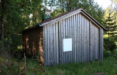 15. Kaivola eli Bisan mökki Kaivola on nuorisoseurantalon alapuolella, tielle viettävässä rinteessä sijaitseva pieni hirsimökki, jota sanotaan entiseksi sotilastorpaksi.