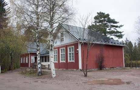 118 Kun kunta 1920-luvun vaihteessa otti pitäjän alakoulut haltuunsa 119, tuli uuden koulun rakentaminen Ruotsinkylään ajankohtaiseksi.