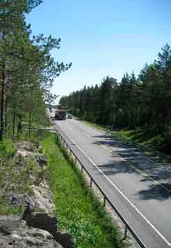 Valtatien 8 nelikaistaistaminen välillä Nousiainen Mynämäki, Ympäristövaikutusten arviointiselostus ja alustava yleissuunnitelma 77 HANKKEEN SUUNNITTELU- JA TOTEUTUSAIKATAULU 20 HANKKEEN SUUNNITTELU-