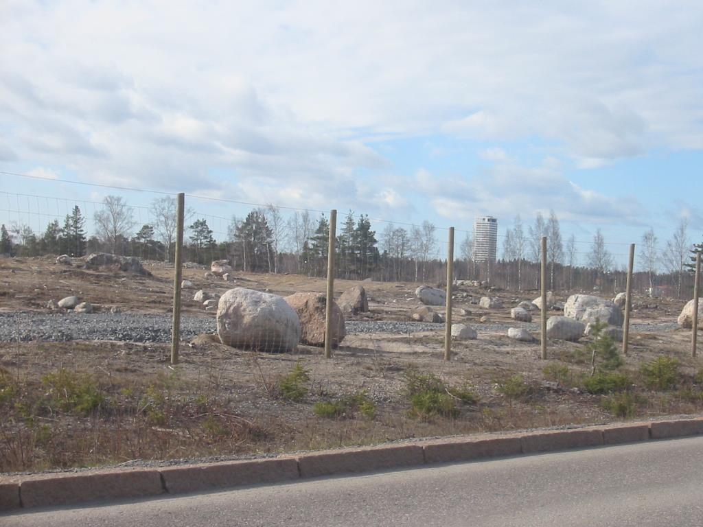 Suomen maaperälle on tyypillistä maaperän pienipiirteinen vaihtelu, joten tarkat pohjaolot