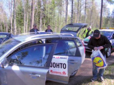 järjestyksen valvojille, jotka olivat