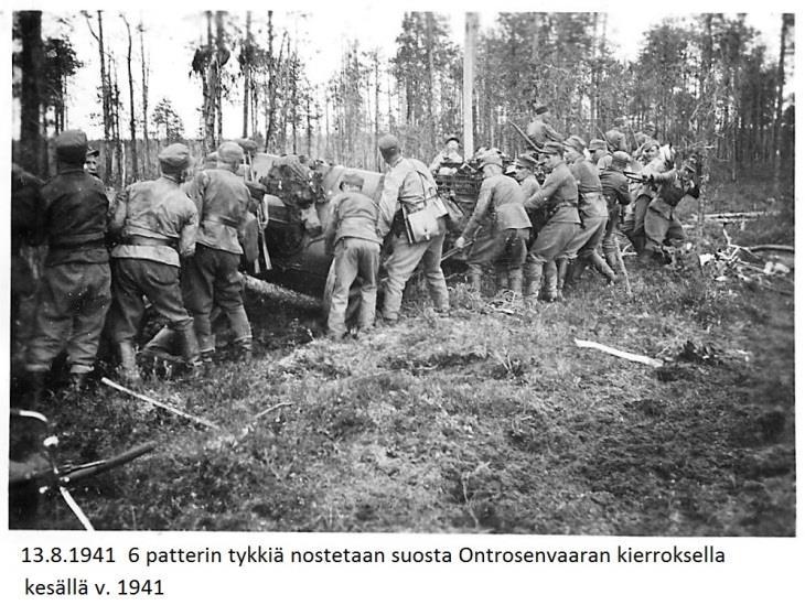 Veli Lumiala kertoo kirjassaan: Eräs rohkeimpia korpiretkiä oli, kun II/KTR18 tuki JR52:n hyökkäystä Tsirkka-Kemijoelta koukaten Tiiksa-Rukäjärvi tielle.