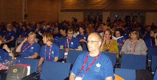 IFLA vapaaehtoisen silmin Posted on 14.9.2012 by helehilt Osallistuin vapaaehtoistyöntekijänä IFLA 2012 konferenssiin 11.-17. elokuuta.