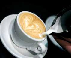 12 Helsinki Café Leivonnaisia ja erikoiskahveja.