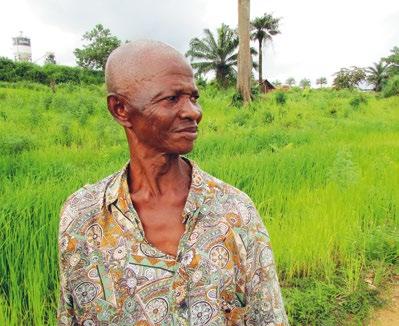 LÄNSI-AFRIKKA Liberia Kumppanijärjestöt: 2 Henkilöstö: 7 Sierra Leone Kumppanijärjestöt: 5 Henkilöstö: 5 LUKUTAITO MUUTTAA KAIKEN Vaatimatonkin lukutaito tekee pakolaisten arjesta helpompaa.