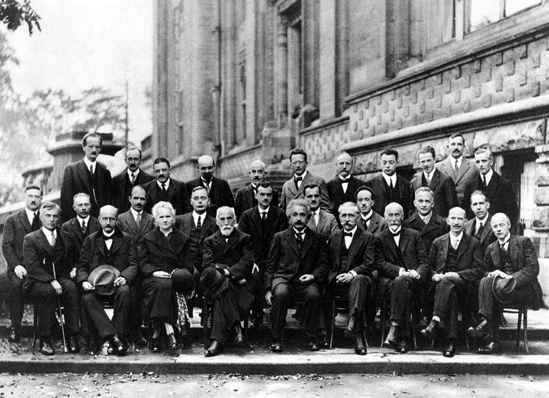 W. Hesenberg 197 Solvay Conference on Quantum Mechancs 17/9 osallstujsta ol saanut ta sa myöhemmn Nobeln palknnon Mare Cure kertaa E.