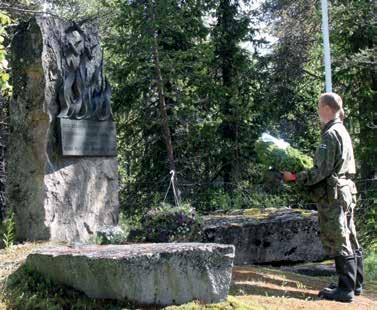 Siviilien tappopaikka veti miehet