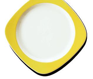 [sokeri, muunnettu tärkkelys, palmuöljy, maitoproteiini, fruktoosi, hyytelöimisaineet (E450, E339, E516), sakeuttamisaine (E401), suola,