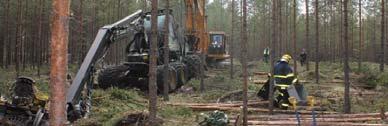 Vuosimalli:2005 ASIAKAS KERTOO:Ilmeisesti akku räjähtänyt