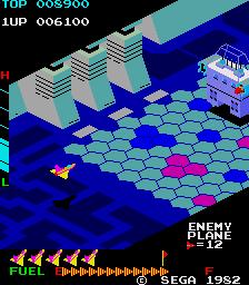 5 Kuva 4. Zaxxon, Sega 1982 [7]. Kolmiulotteisuutta matkittiin myös sprite scaling -tekniikalla. Spritet ovat kuvia, joita pystytään animoimaan ja liikuttamaan ruudulla (kuva 5).