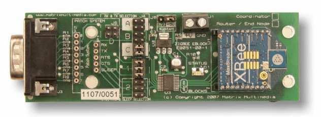 Zigbee-Radio Työssä käytetään Zigbee-radiona Matrixin laajennuskorttia EB051C/R. Malli EB051C on esikonfiguroitu koordinaattoriksi.