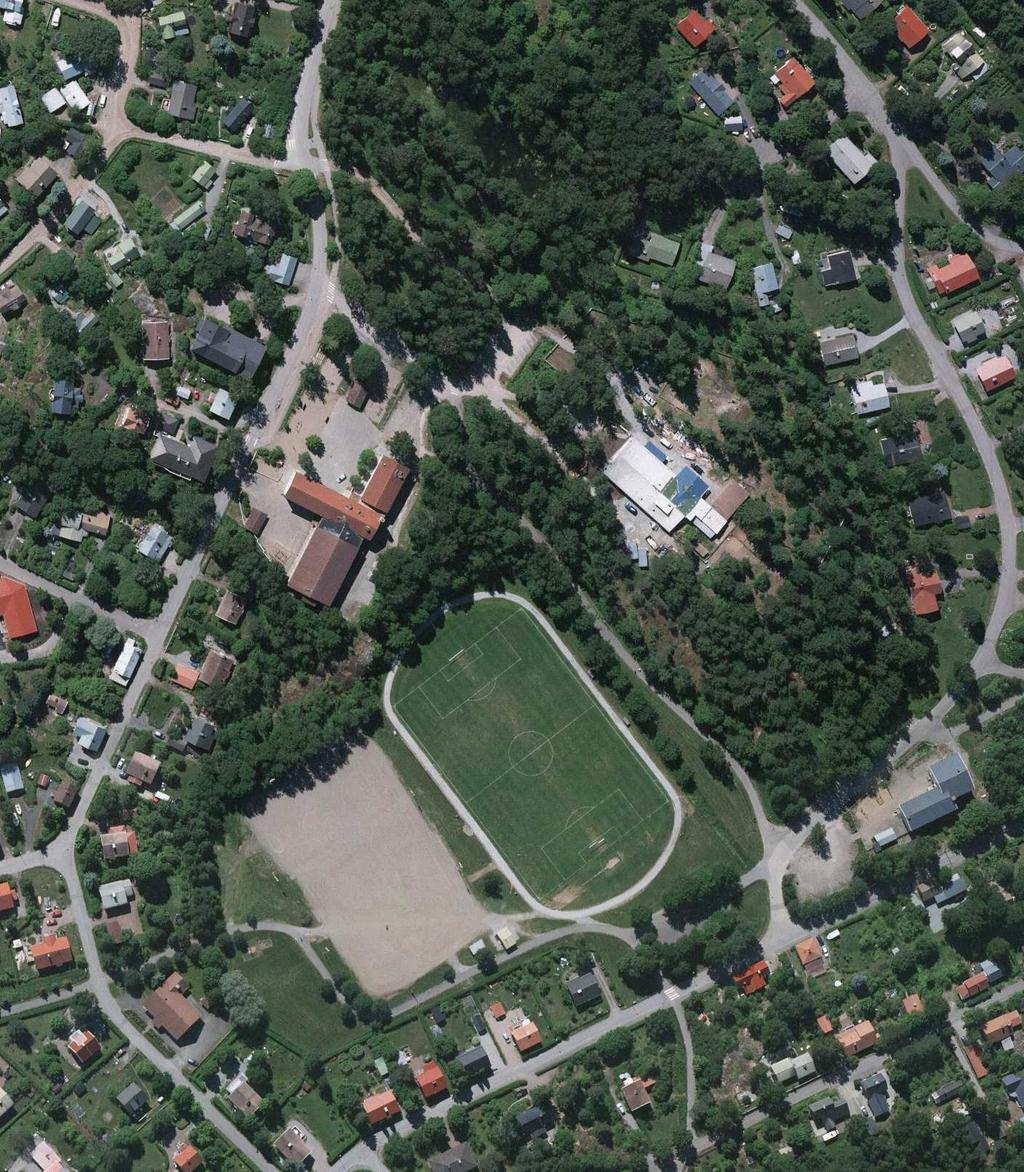 Bilaga/Liite 1 PLANOMRÅDETS LÄGE KAAVA-ALUEEN SIJAINTI Planområdet Kaava-alue Flygbild från år 2013 Ilmakuva vuodelta 2013 BJÖRKHAGSGATAN LINDVÄGEN LEHMUSTIE