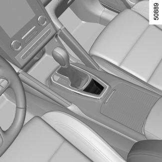 MATKUSTAMON SÄILYTYSLOKEROT JA -TILAT (4/5) 16 14 15 Kolikkolokero 14 (automallikohtainen toiminto) Silmälasi- ja