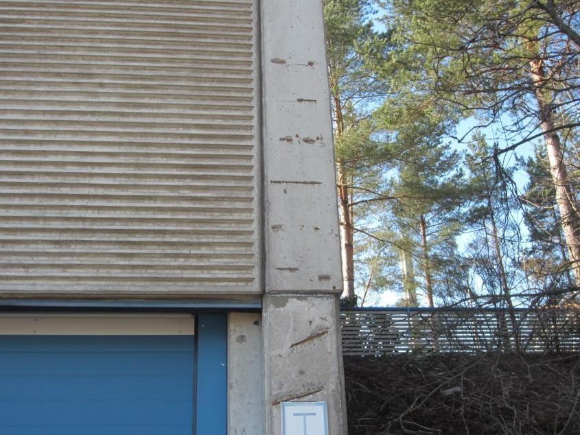 Kuva 4: Julkisivun betoniosissa havaittiin