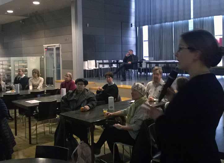 maastokyselyllä. Tämän lisäksi kyselyyn pystyi vastaamaan paperisella lomakkeella, joita oli saatavilla Vuosaaren lähiöasemalla ja rakennusviraston asiakaspalvelussa.