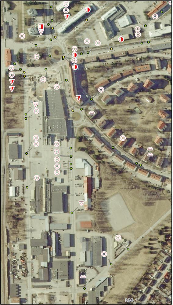 LIIKENNEONNETTOMUUDET 2011-2015 Kuvassa viimeisen 5 vuoden aikana tapahtuneet liikenneonnettomuudet suunnittelualueella.