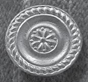 Toini-Inkeri Kaukonen on kuvaillut vastaavanlaisen koristellun napin Ikaalisista ja mainitsee, että niitä käytettiin kansanpuvuissa liivin nappeina.