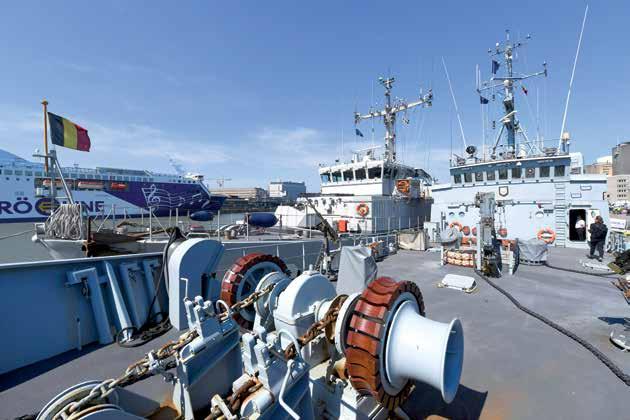 Lehtikuva Naton miinantorjunta-alusosasto Standing Nato Mine Countermeasures Group 1 (SNMCMG1) vierailulla Helsingissä perjantaina 19. toukokuuta 2017. kesken, mutta myös kahden kumppanimaan kanssa.