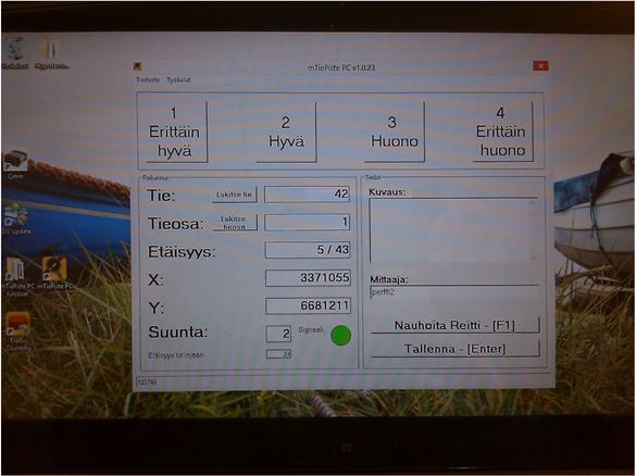 29 4.1.4 Tiedonkeruu Ajopaneelin ajot ajoittuivat aikavälille 11.5. 28.5.215.Tiedonkeruu tapahtui tabletilla, jossa oli GPS-laite ja hipaisunäppäimet kuntoluokitusta varten.