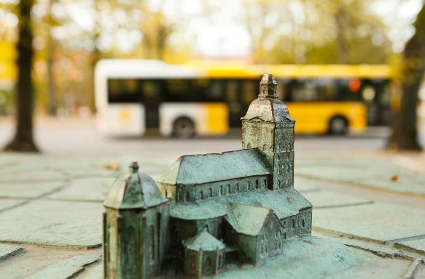 7. KOULUKORTTI... 51 8. KELAN KOULUMATKATUKI... 51 D. Asiakaspalvelu 1. KORTTIEN MYYNTI- JA LATAUSPAIKAT... 53 Bussikorttien palvelupisteet... 53 Bussikorttien lataukset... 53 Maksutavat.