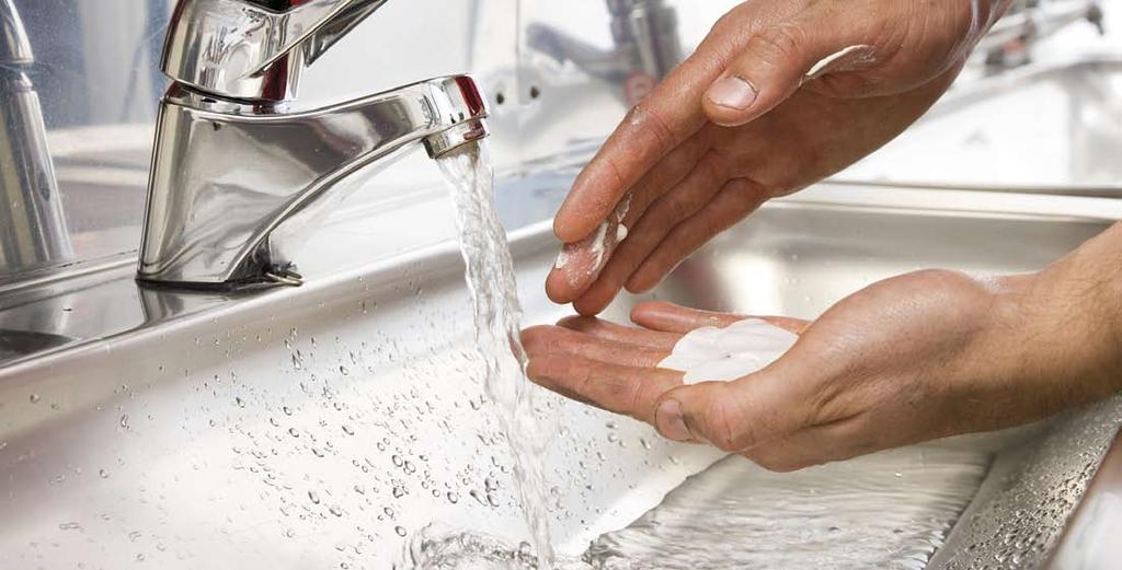 Teollisuuden pyyhinnän ja hygieniatilojen lisäksi toimiva ja kustannuksia säästävä ratkaisu on nyt myös käsien puhdistukseen ja hoitoon.