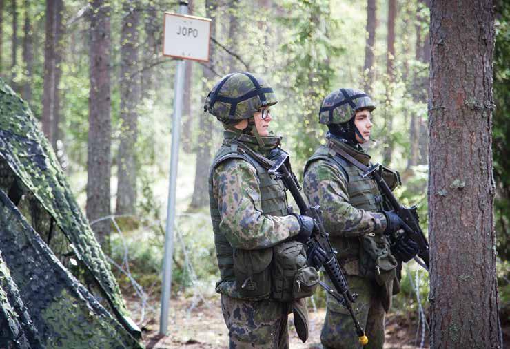 AUK 1/15 Sotilaspoliisilinja Sotilaspoliisi, koulutukseltaan monipuolisin, oli jo peruskoulutuskaudella monen varusmiehen huulilla. Erityisesti meidän.