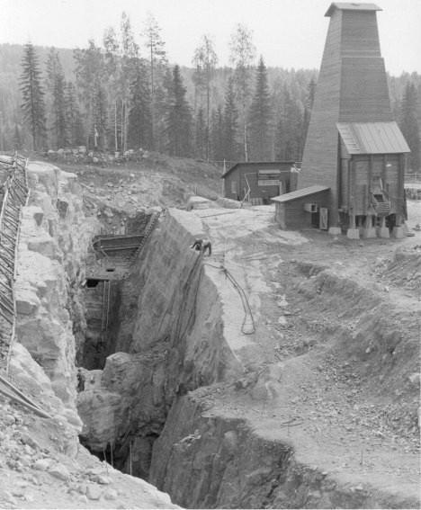 Uraaninetsintä Suomessa Suomessa uraaninetsintä on ollut suhteellisen vähäistä ja etsinnän tulokset ovat olleet melko vaatimattomia Etsintää harjoitettiin 1950-luvulta 1980- luvulle mm.