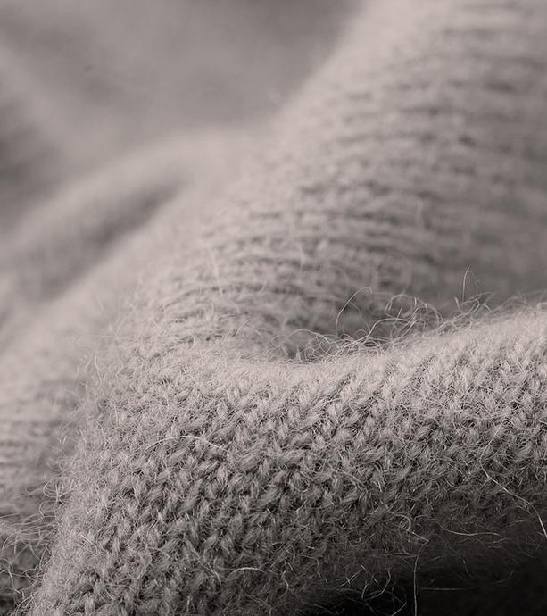 Tekstiili- ja vaatealan yrityksiä Suomessa noin 700 Tekstiili- Tekstiili ja vaatealan 370 yrityksiä Suomessa noin 700 Tekstiili- Vaate Tekstiili ja vaatealan 315 370 yrityksiä Suomessa noin 700