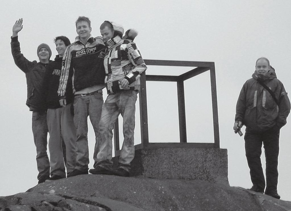 Vabal ajal uudistati sealseid vaata- vutis (sülearvuti antakse riigi poolt igale õpilasele), kus õpilane pidi kirja panema, millist tarkust ta omandas, mida oli valesti teinud jne.