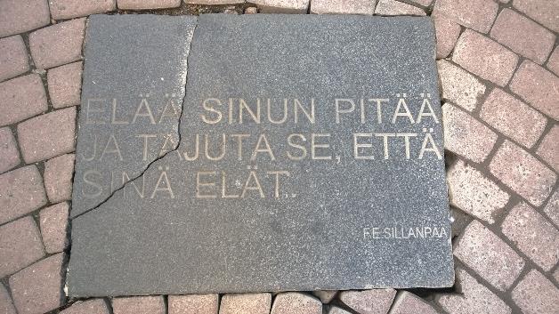 Matkan varrella on lukuisia vanhoja Tampereen kantakaupungin maamerkkejä kuten Metson kirjasto, Pikkupalatsi sekä 10-kortteli.