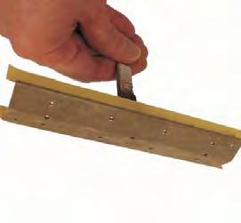 Rakennussarja sisältää katossa tarvittavan hiekan.