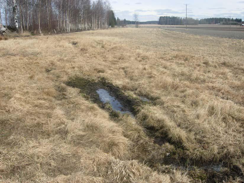 Pohjavesialueen geologinen rakenneselvitys 3 Riihimäki, Hirvenoja 2 MAASTOTUTKIMUKSET 2.