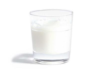 SISÄLTÖ Ravitsemussuositukset kehottavat maitotuotteiden käyttöön Maidon ravintoaineet Maitotuotteet sisältävät runsaasti
