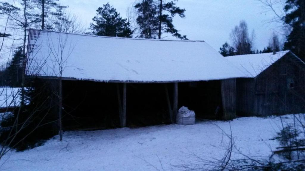 Tulevaisuuden suunnitelmia 100 % yrittäjyys Oma pihattotalli Lauma työkavereita (ponit,