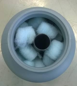 Poista suodatinpallot jos kylpy tyhjennetään vedestä pidemmäksi ajaksi. Muuten sinne voi muodostua hometta. Suodatusmateriaali (FilterBalls) 1.