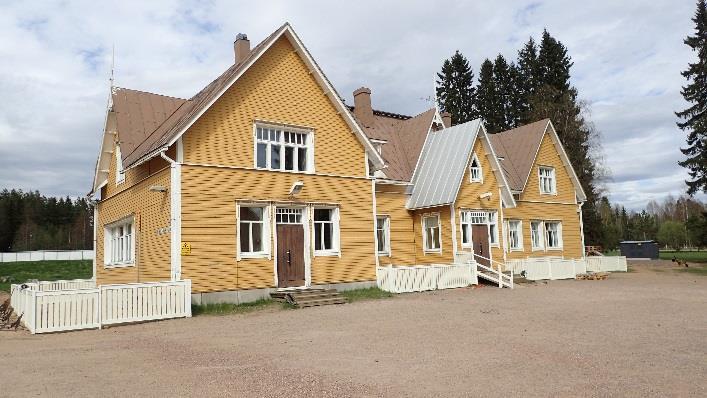 3.2. Rakennuksen vierustat Rakennuksen vierustat tarkastettiin silmämääräisesti.